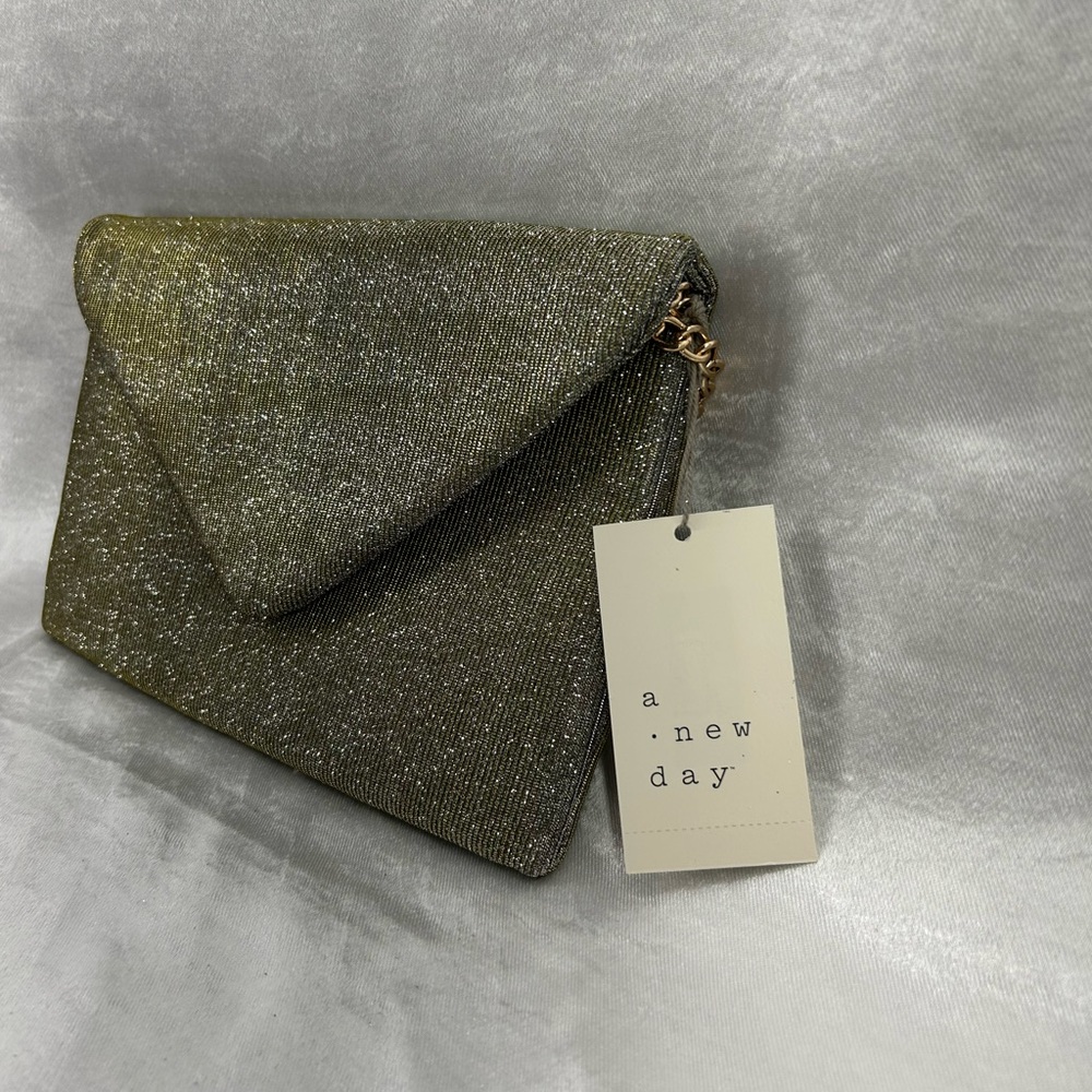 A new day Clutch or Crossbody bag - Picture 4 of 11